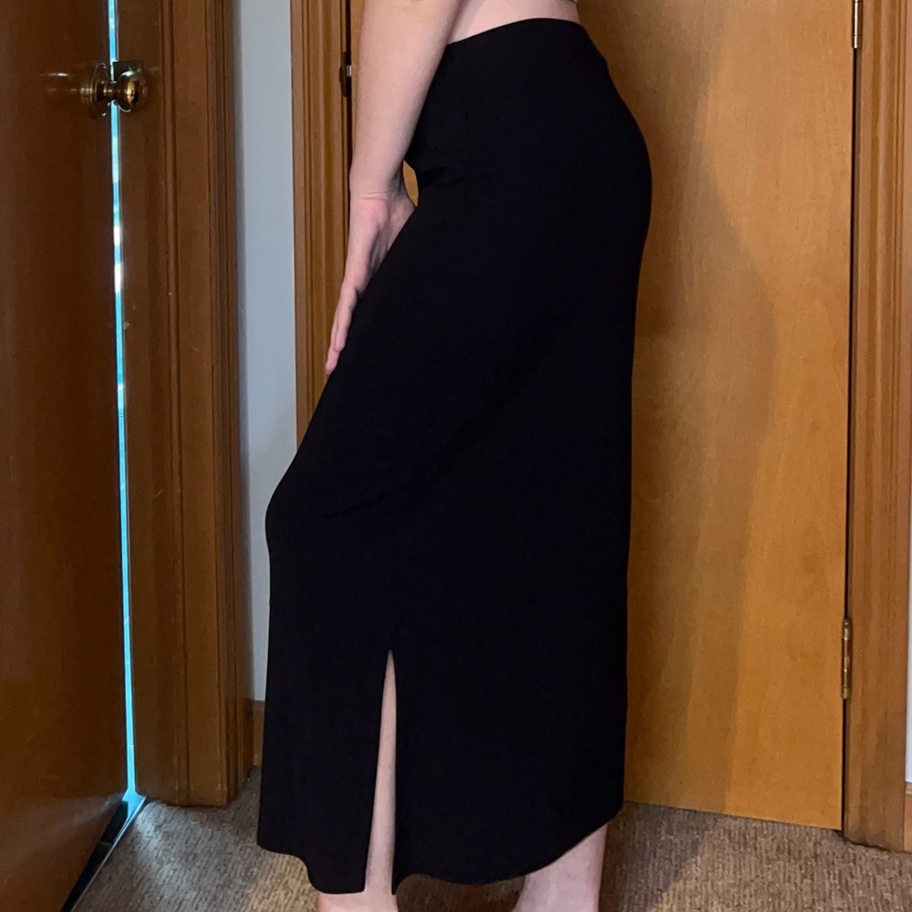 Sexy and basic black GAP maxi skirt